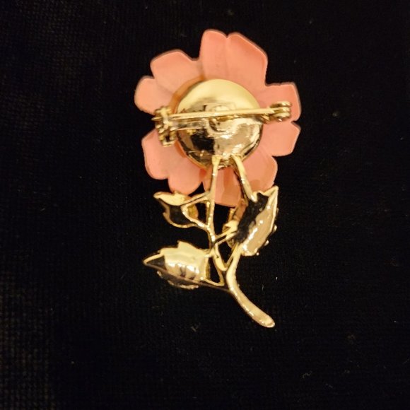 Vintage Pink Lucite Rose Brooch 1 - Picture 3 of 3